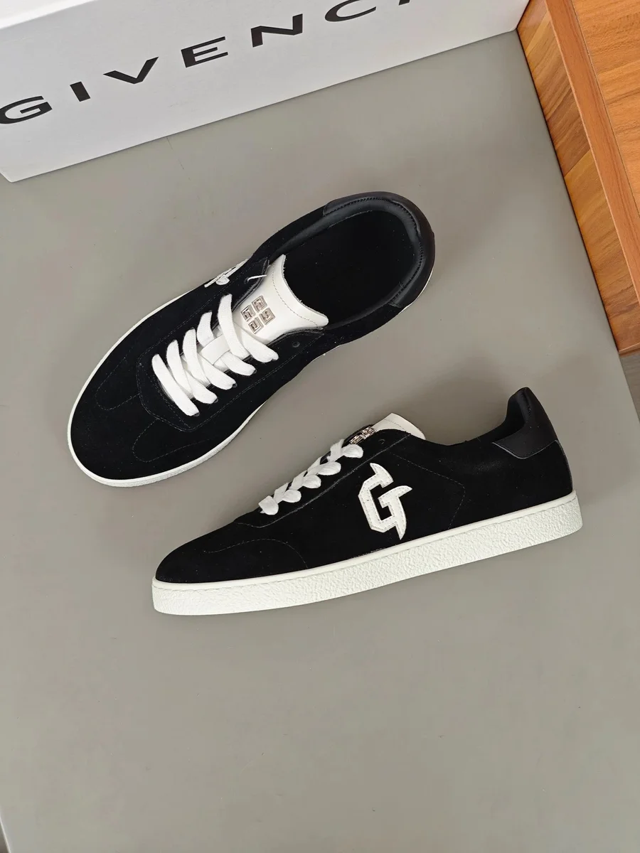 Givenchy Givenchy Antigona Black G Logo Sneakers Black - 1