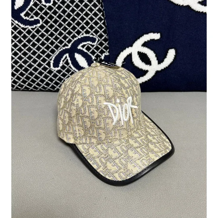Dior Dior Dior Oblique Beige/Black Baseball Cap Beige