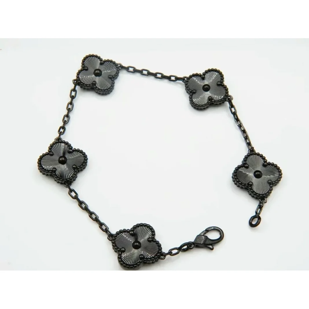 Van Cleef & Arpels Van Cleef & Arpels Alhambra Black Clover Bracelet Black