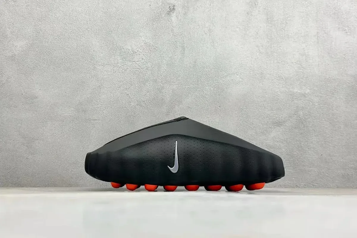 Nike Nike Shox R4 Black Orange Sneakers Black - 1
