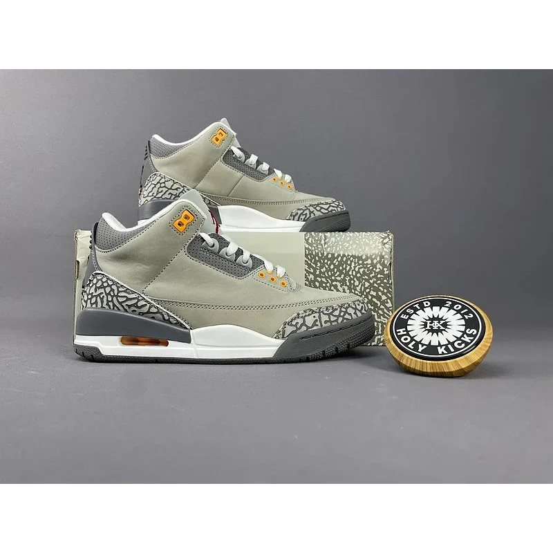 Nike Nike Air Jordan 3 Cement Grey Sneakers Grey