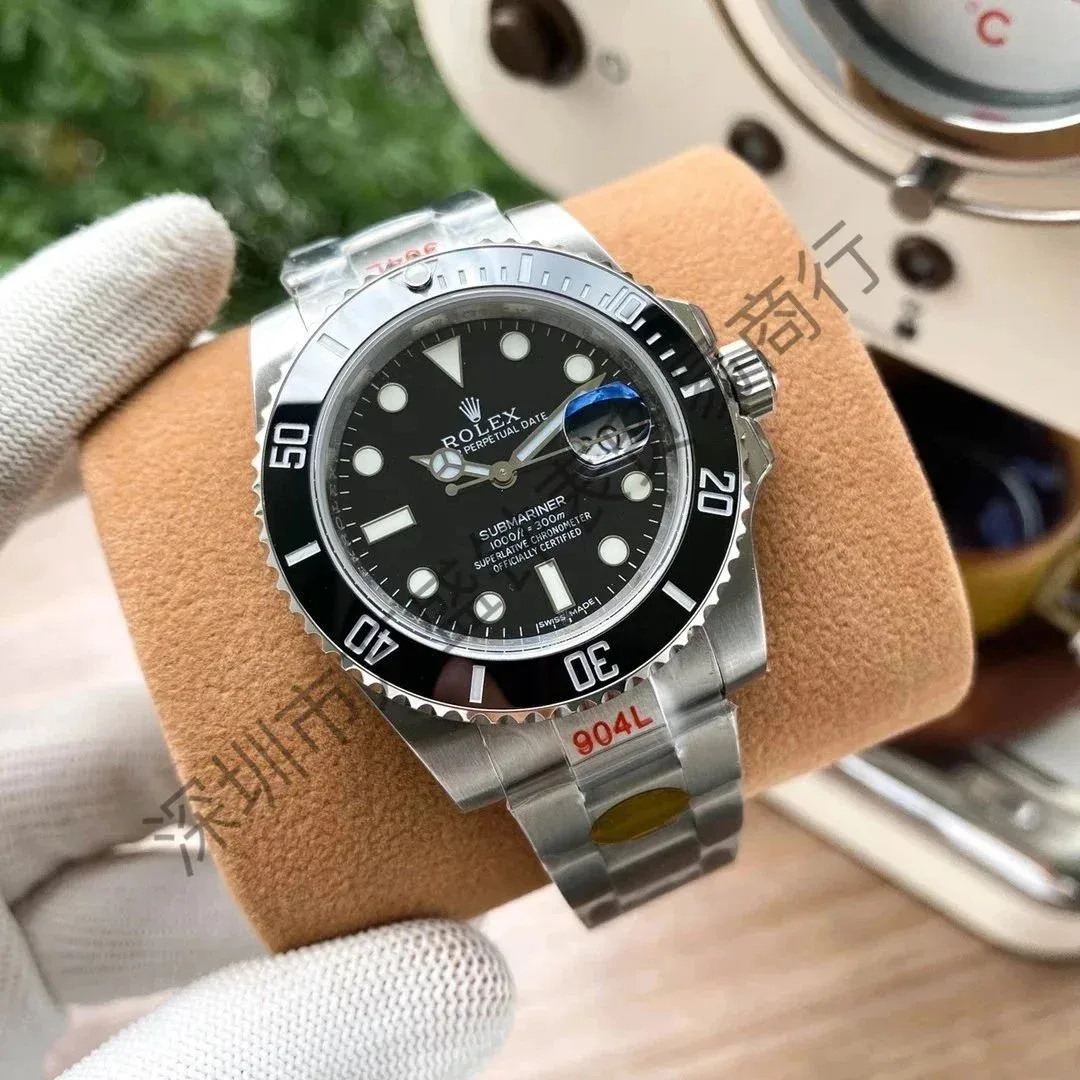 Rolex Rolex Submariner Silver Case Black Dial Steel Bracelet Watch Black - 1