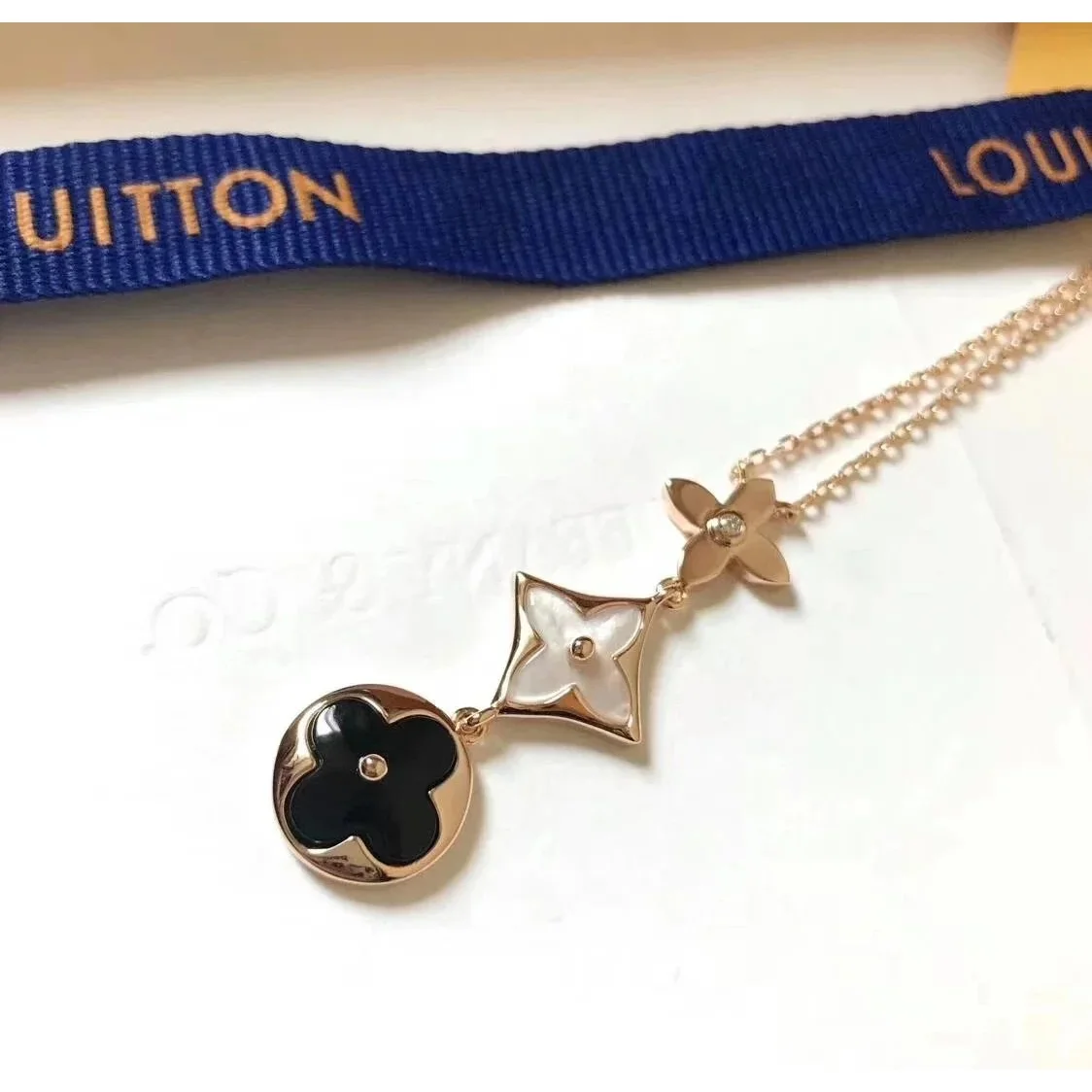 Louis Vuitton Louis Vuitton Monogram Rose Gold/Black/White Necklace Multicolor