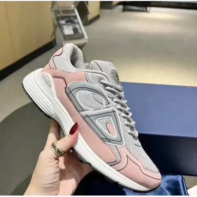 Prada Prada Runners 23 Pink Sneakers Pink - 1