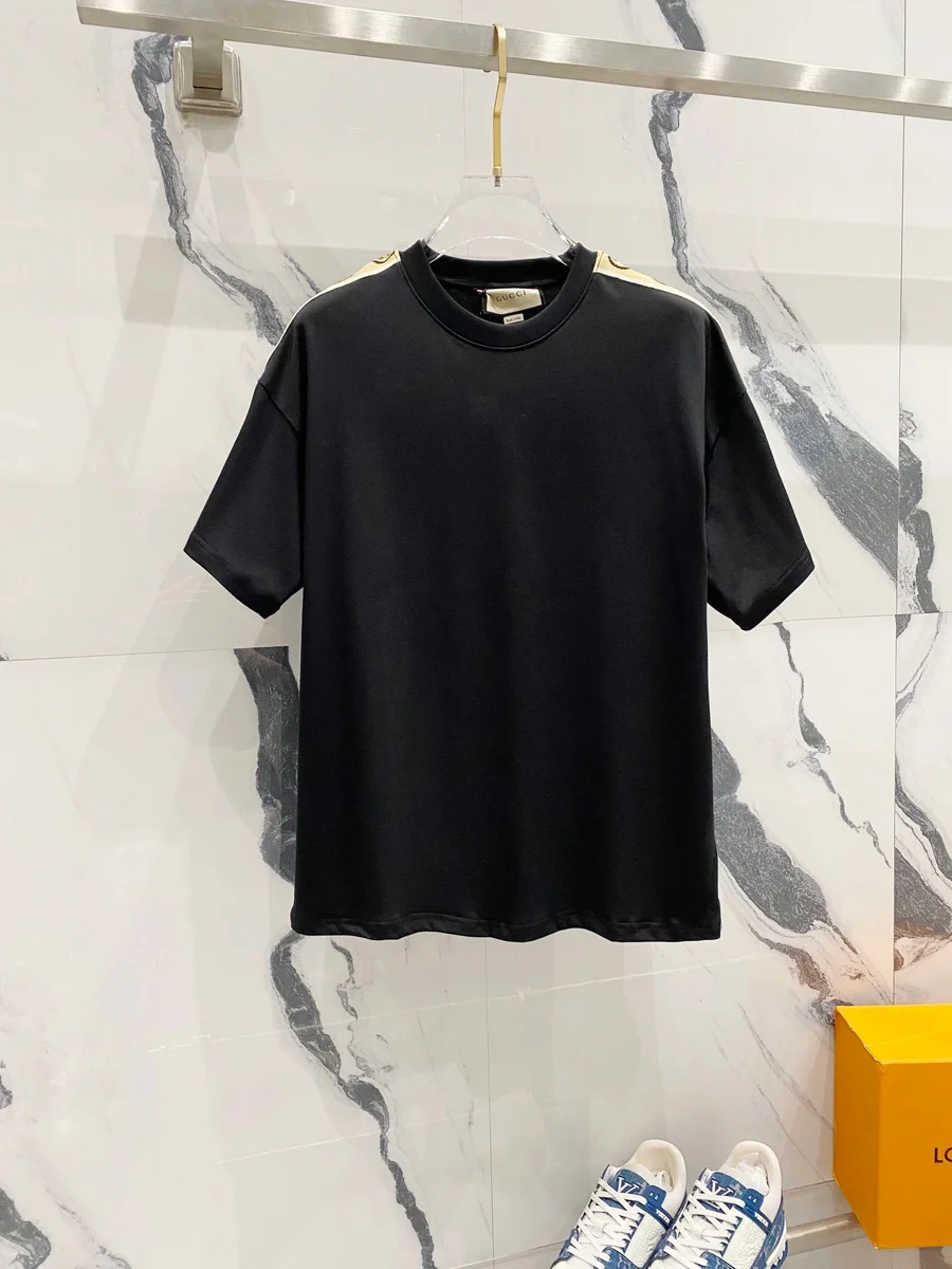 Gucci Gucci Black T-Shirt with Gold Shoulder Stripes Black