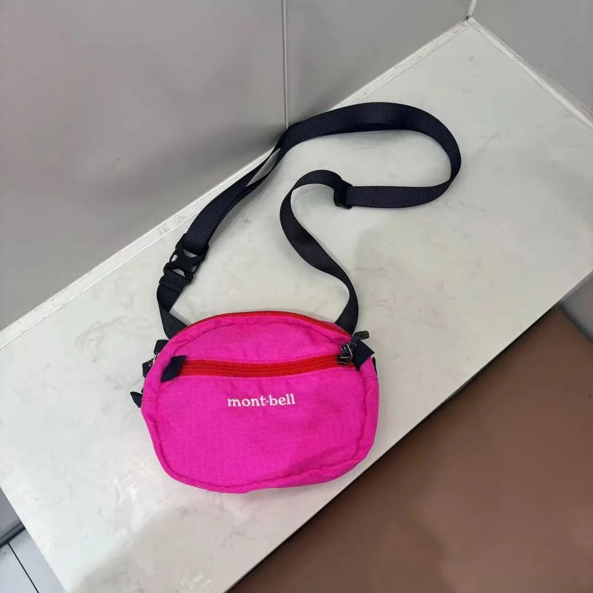 Montbell Montbell Pink Canvas Crossbody Bag Pink - 1