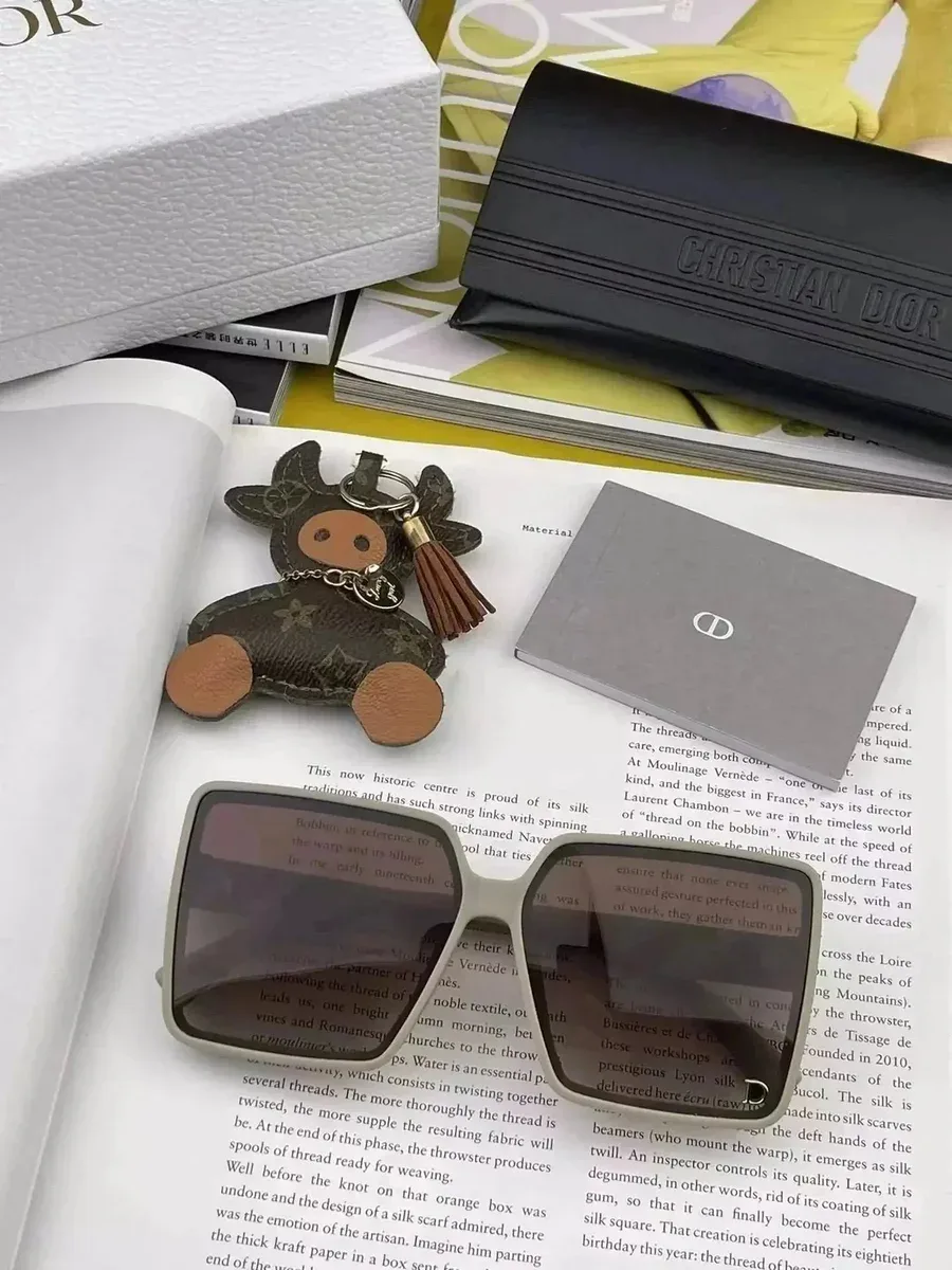 Dior Dior CD Logo Beige Frame Sunglasses Beige