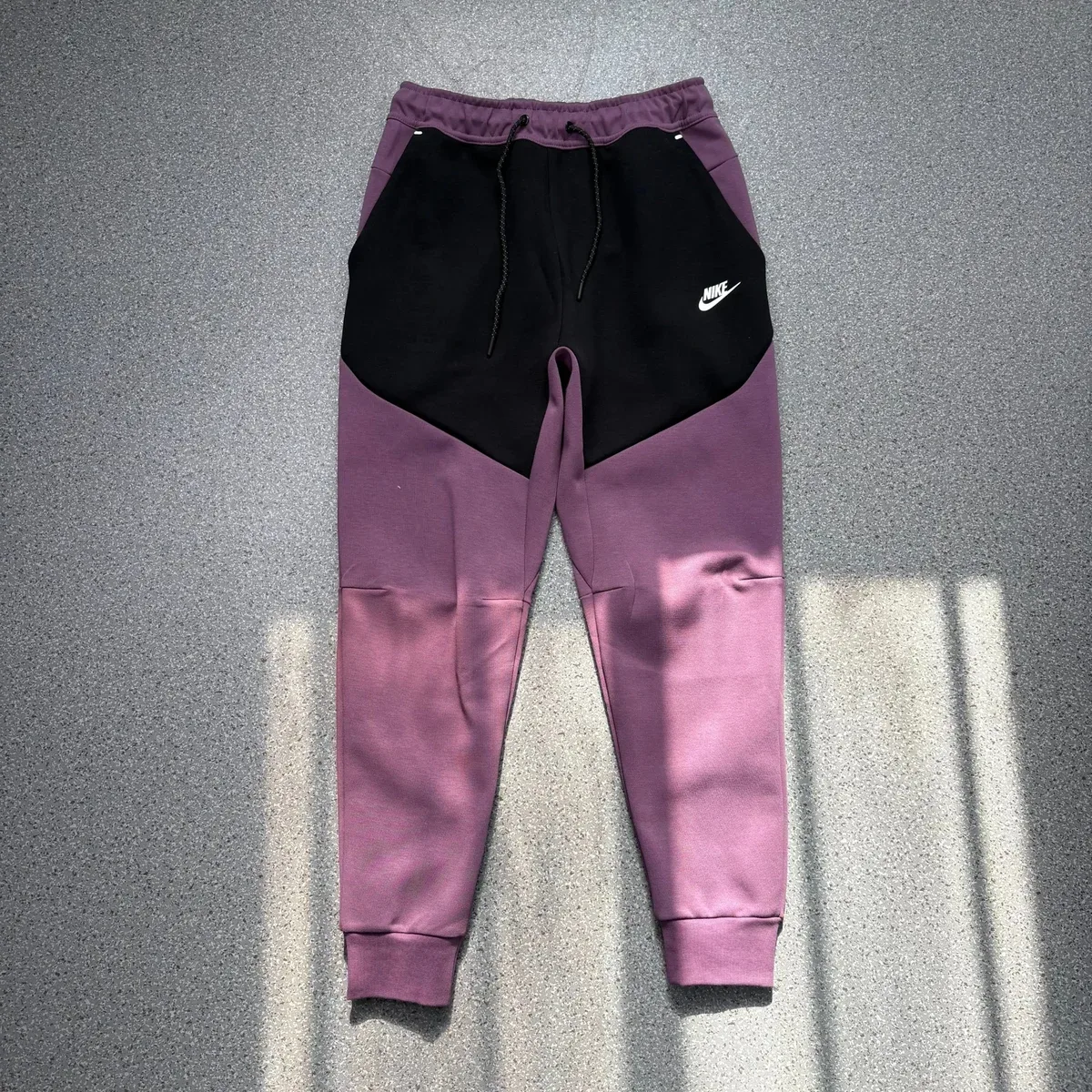 Nike Tech Fleece Purple/Black Pants