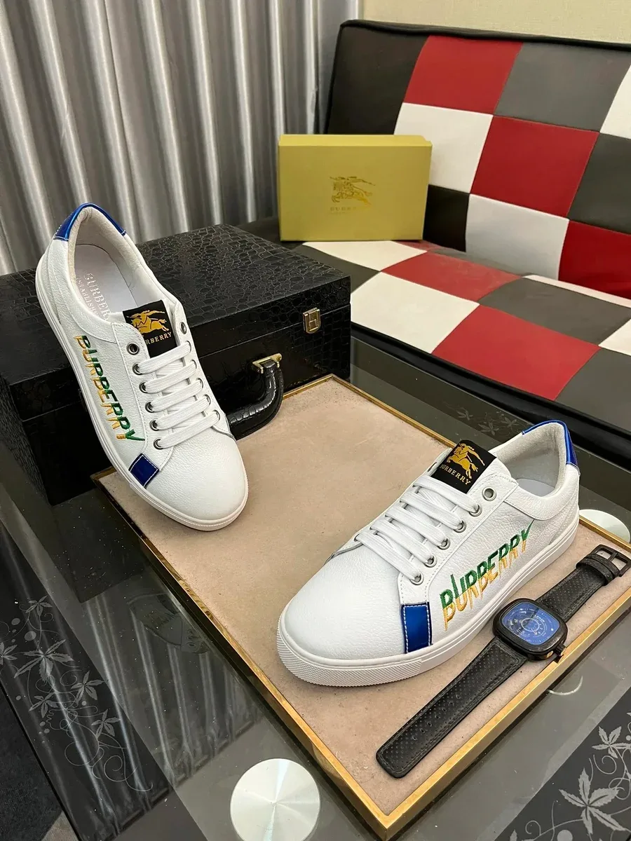 Burberry Burberry White & Blue Classic Sneakers White - 1