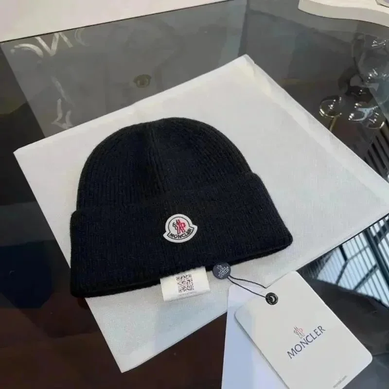 Moncler Moncler Black Knit Beanie with Logo Patch Black