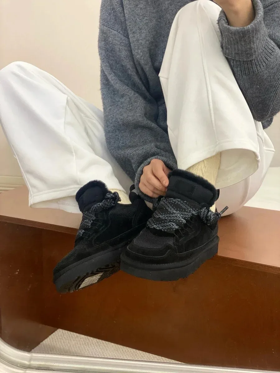 UGG UGG Classic Short Black Sneakers Black
