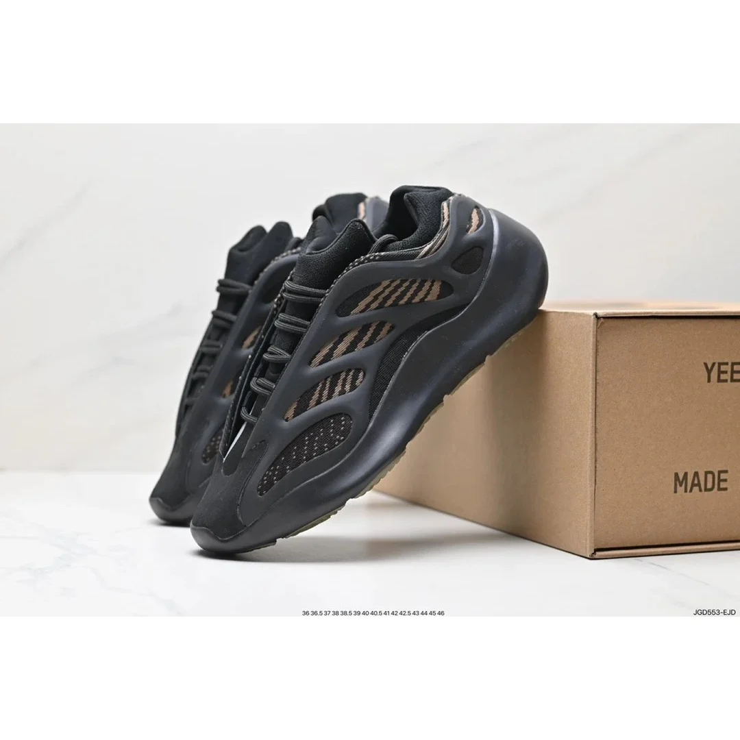 Yeezy Yeezy Yeezy Boost 700 Triple Black Sneakers Black - 1