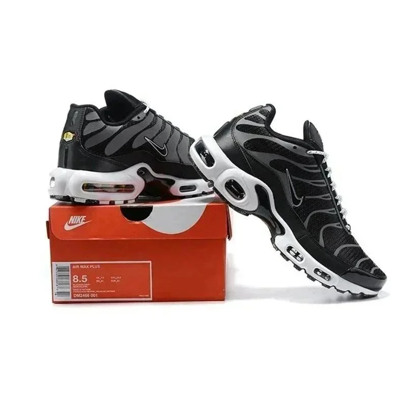 Nike Nike Air Max Plus Tuned Air Black/White Sneakers Black - 1