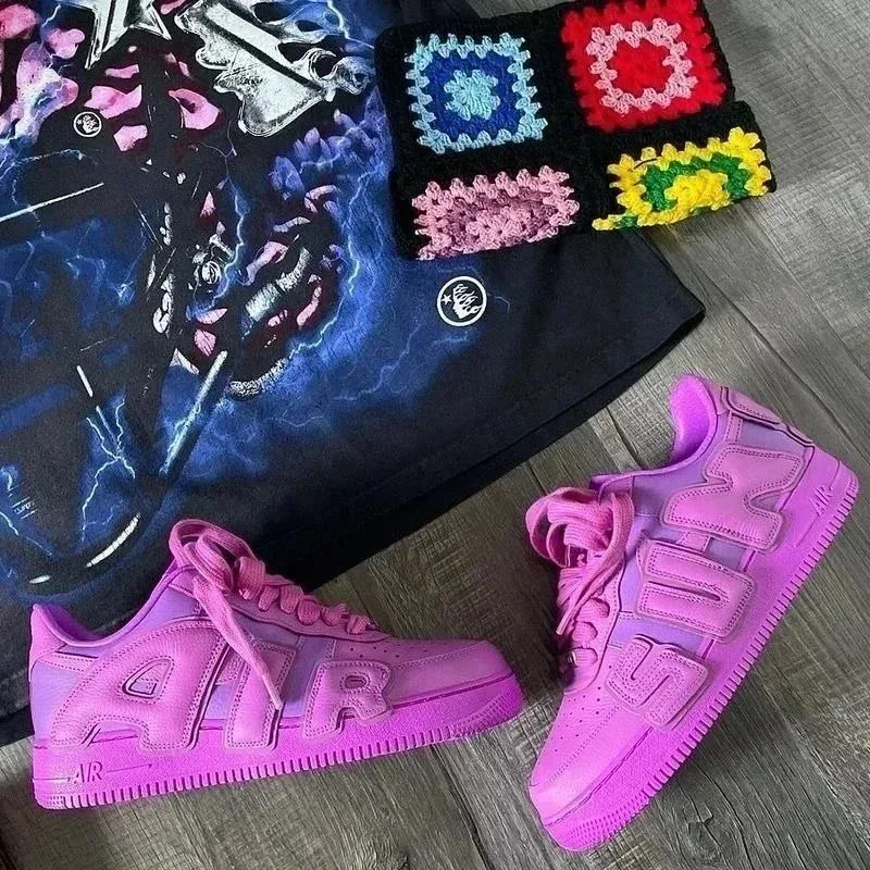 Nike Nike Air Force 1 Pink Triple Black Sneakers Pink - 1