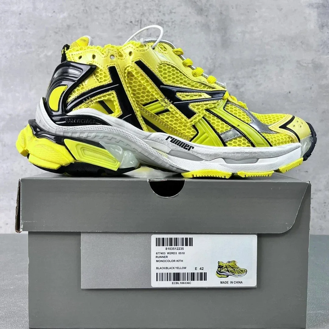 Balenciaga Balenciaga Runner Monocolor Kith Black/Yellow Sneakers Yellow - 1