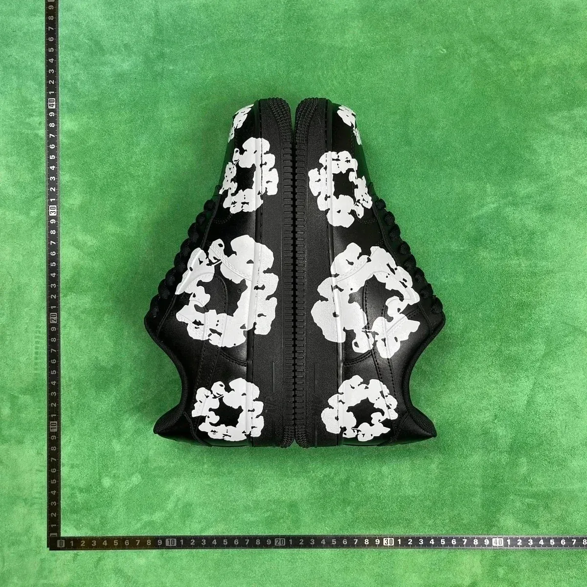 Nike Nike Air Force 1 Black Wood Flower Sneakers Black - 1