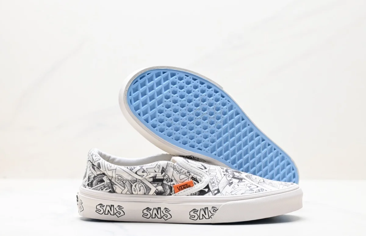Vans Vans Old Skool SNS Print Slip-On Sneakers White - 1