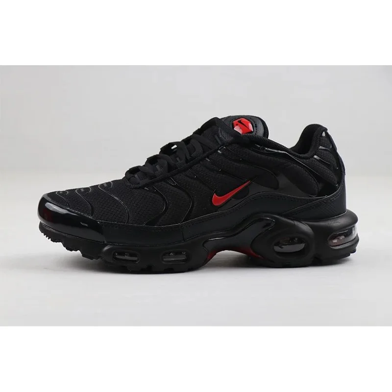 Nike Nike Air Max Plus Triple Black Red Sneakers Black - 1