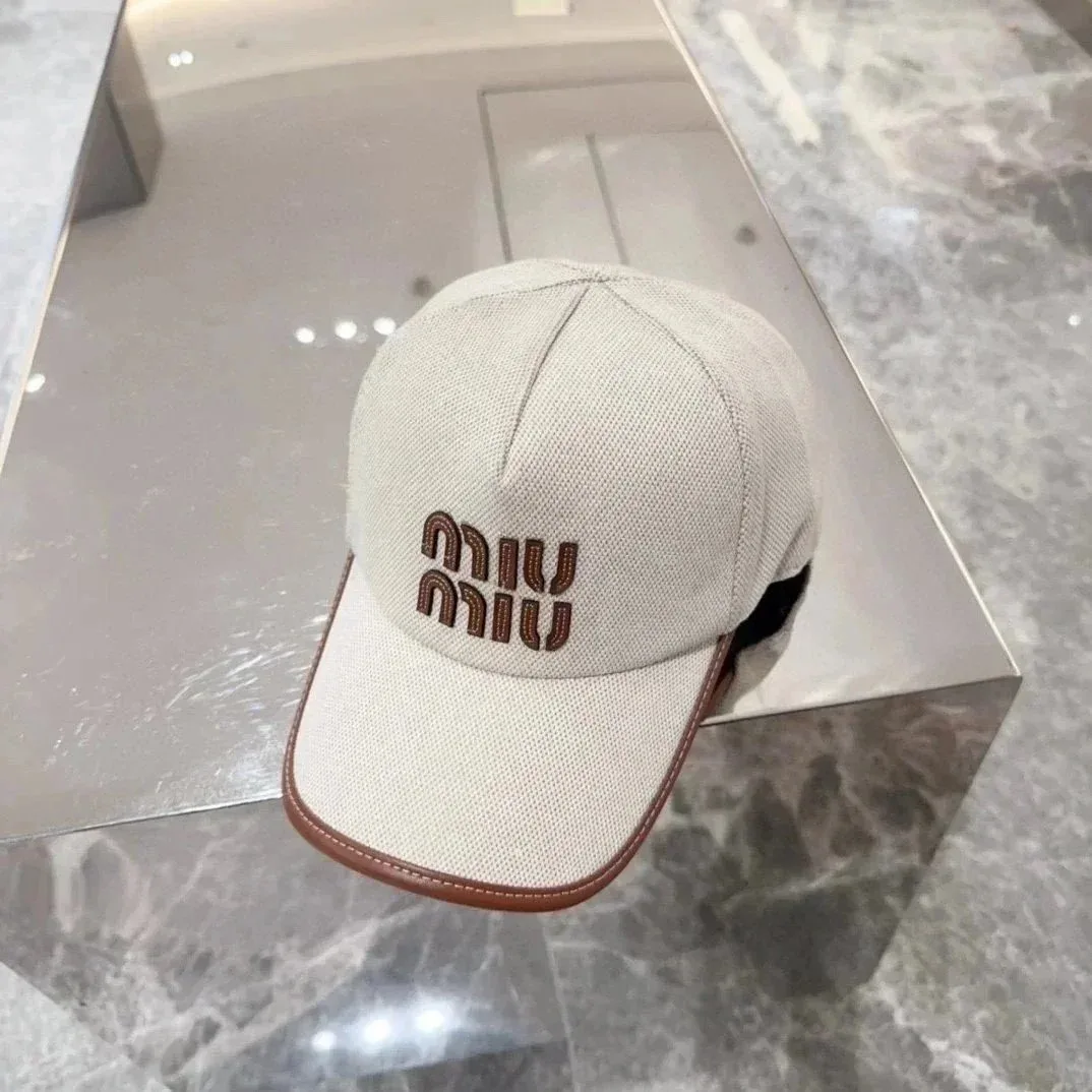 Miu Miu Miu Miu Cream/Brown Logo Cap Cream