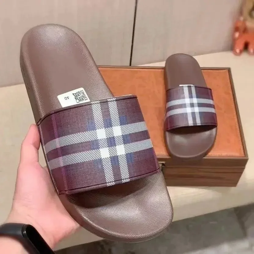 Burberry Burberry Vintage Check Brown Slide Sandals Brown - 1