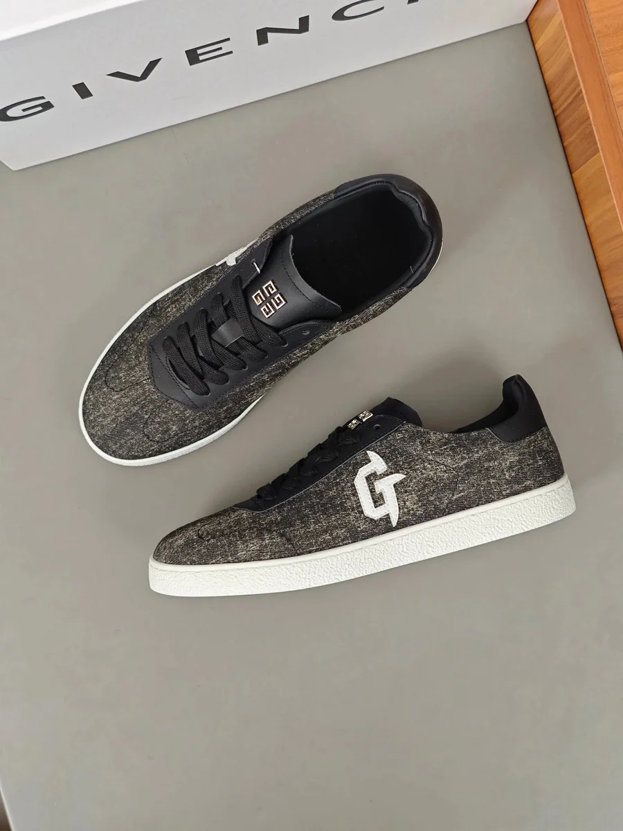 Givenchy Givenchy Antigona G Logo Sneakers Black/Grey Black - 1