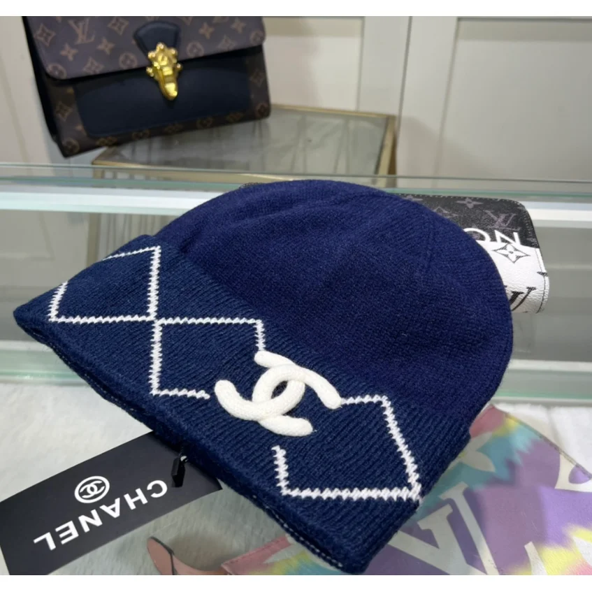 Chanel Chanel Navy & White CC Logo Diamond Beanie Navy