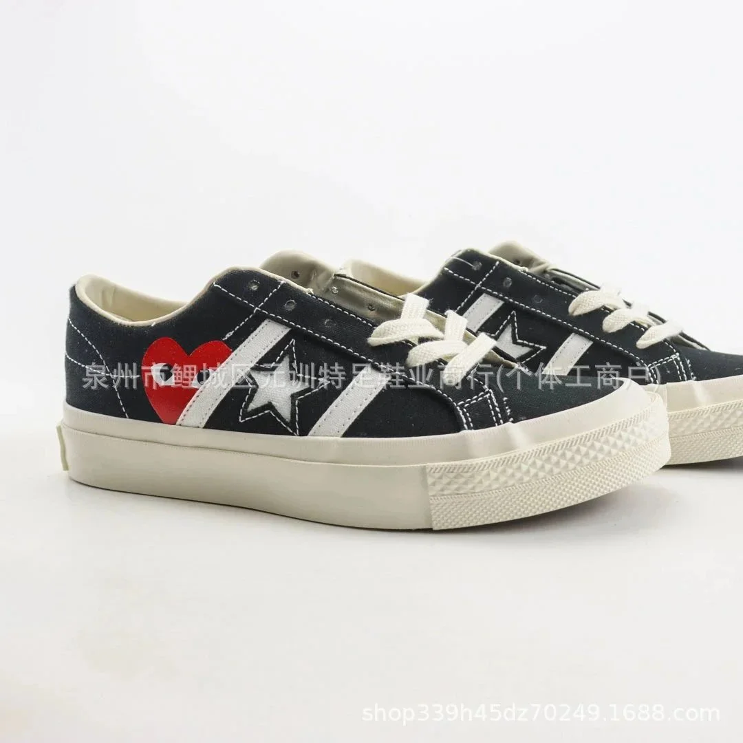 Other Unisex Black & White Star & Heart Canvas Sneakers Black - 1