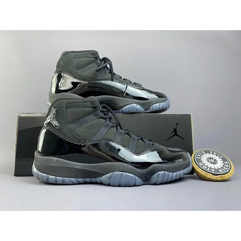 Nike Nike Air Jordan 11 'Triple Black' Sneakers Black