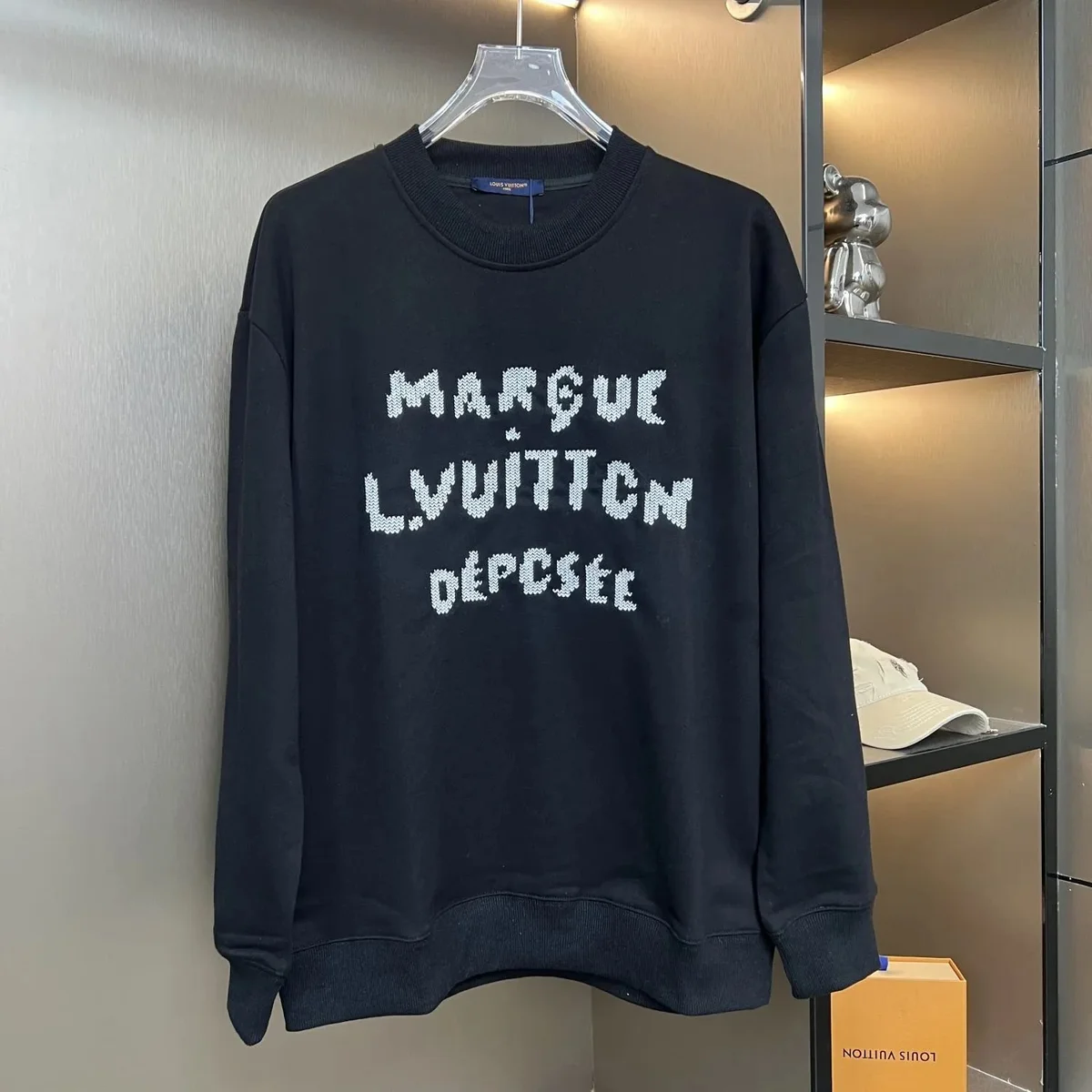 Louis Vuitton Louis Vuitton LV 16 Black Pixel Logo Sweatshirt Black