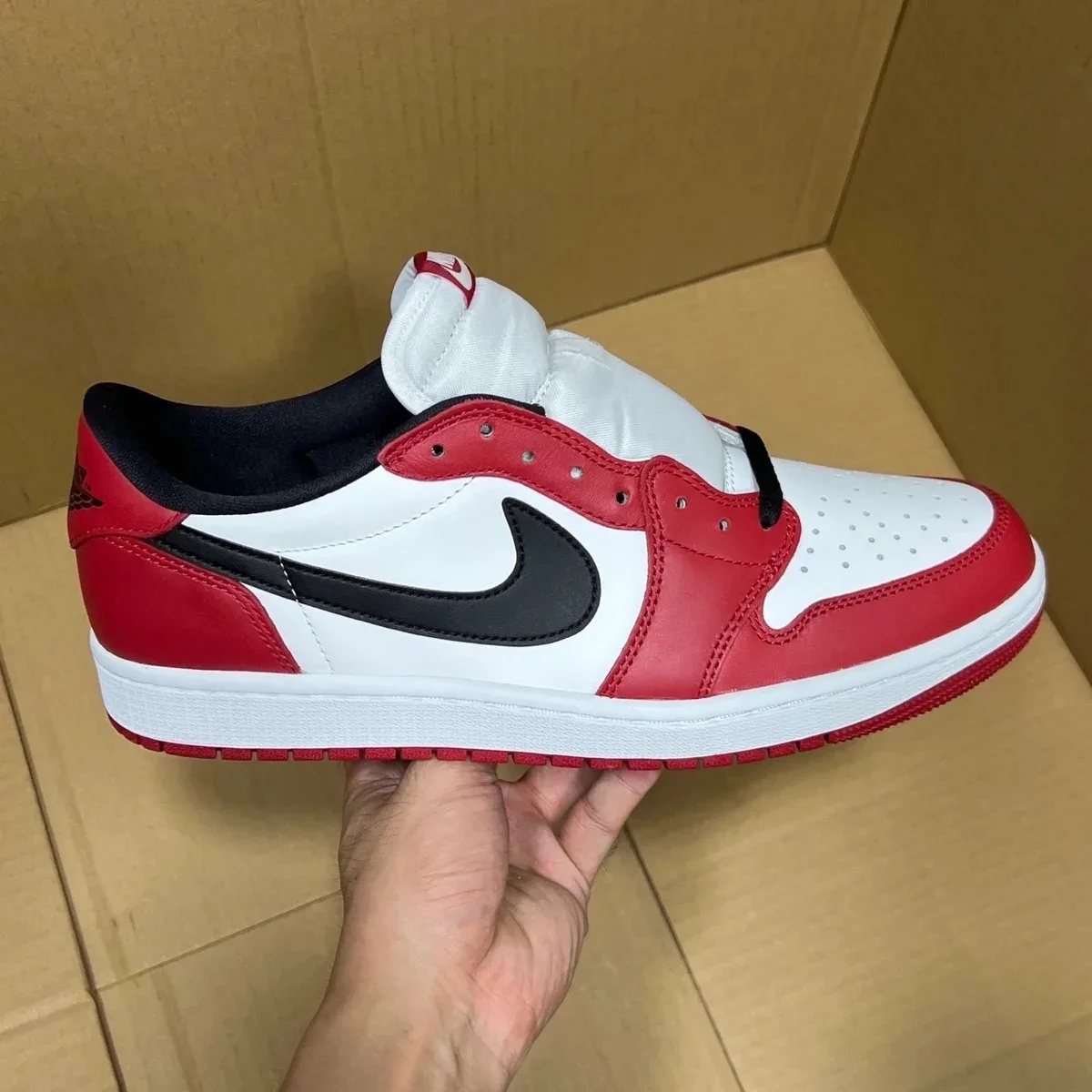 Jordan Jordan Air Jordan 1 Low Chicago Sneakers Red