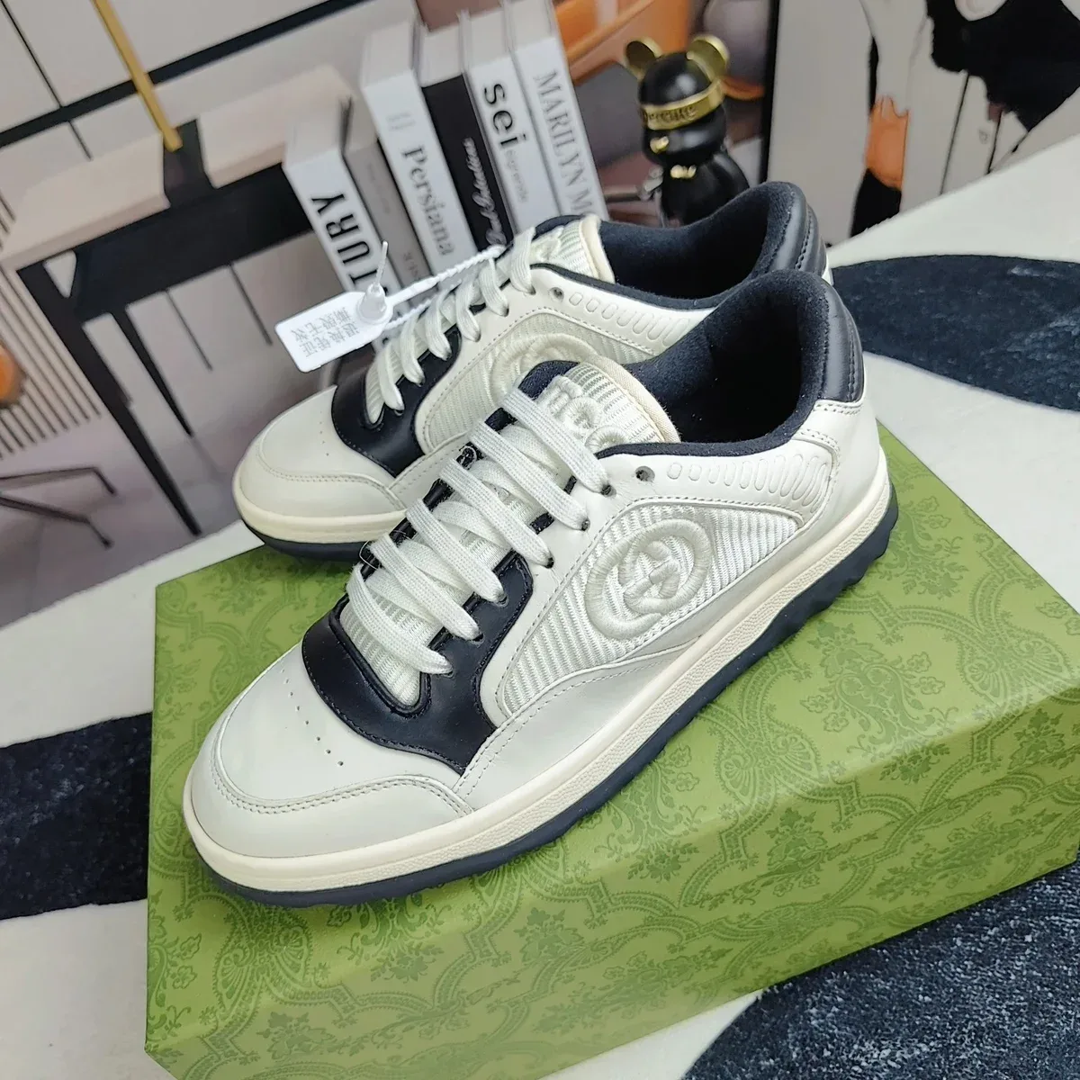 Gucci Gucci GG Supreme White/Black Sneakers White
