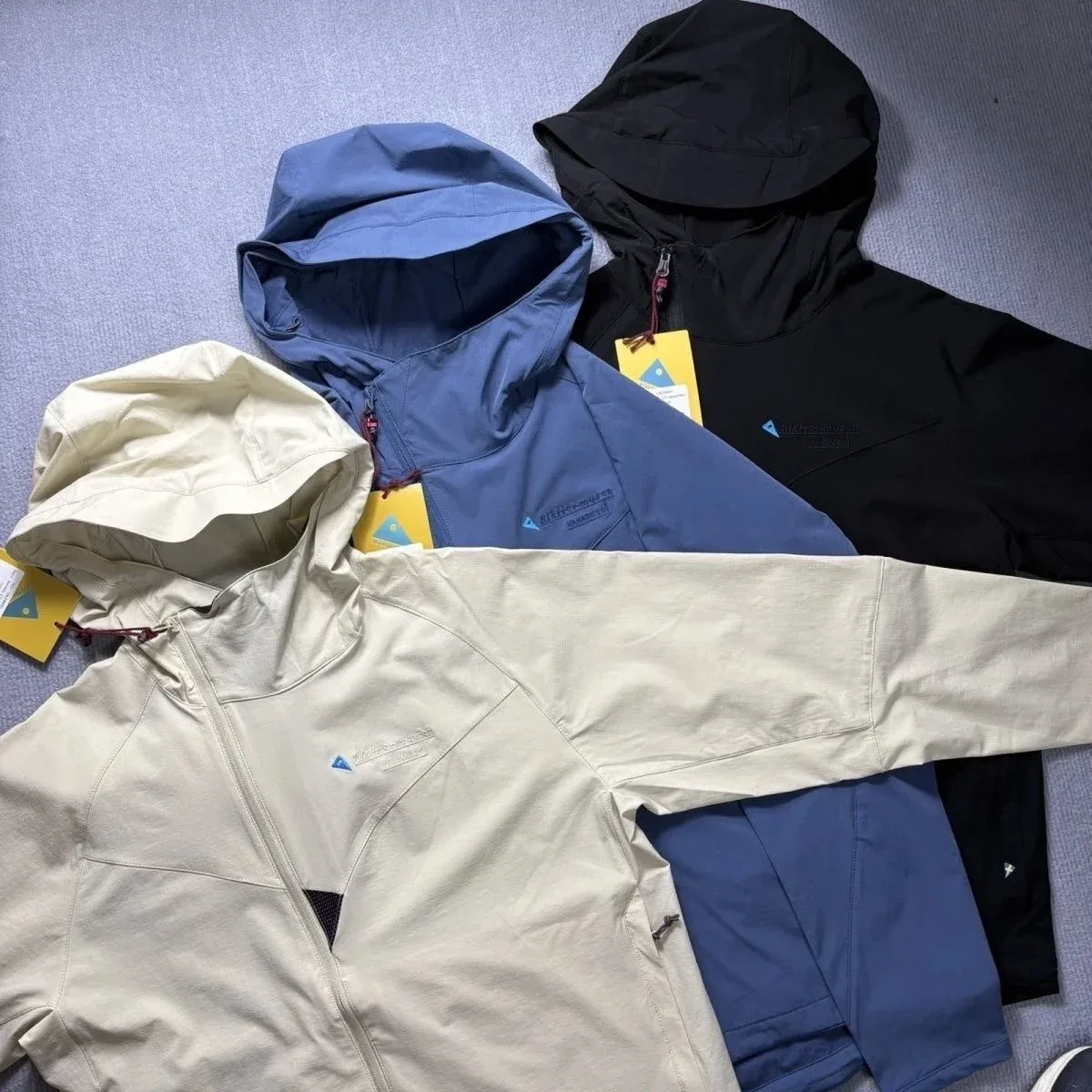 Maison Mihara Yasuhiro Maison Mihara Yasuhiro MMY Blakey Hooded Jacket White White - 1