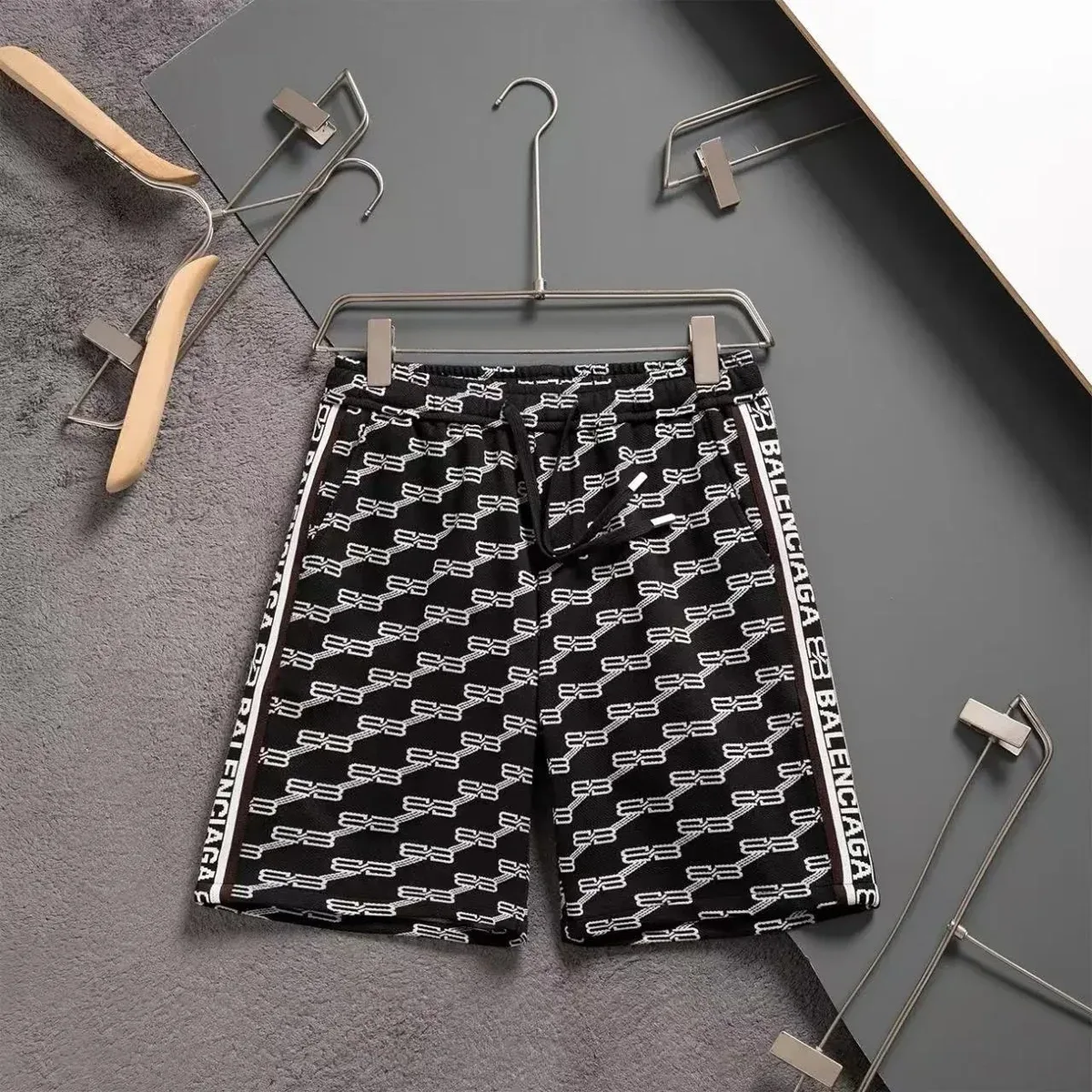 Balenciaga Balenciaga BB Logo Black & White Shorts Black - 1