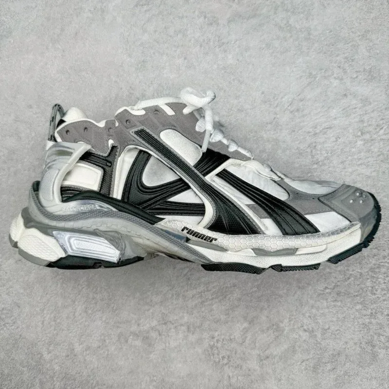 Balenciaga Balenciaga Runner Black/White/Grey Sneakers Black - 1