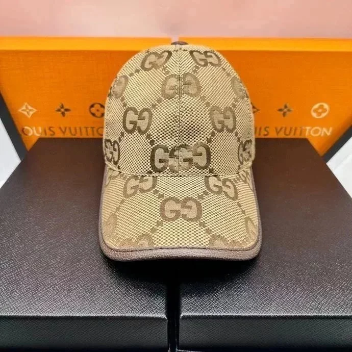 Gucci Gucci GG Supreme Beige/Brown Baseball Cap Beige