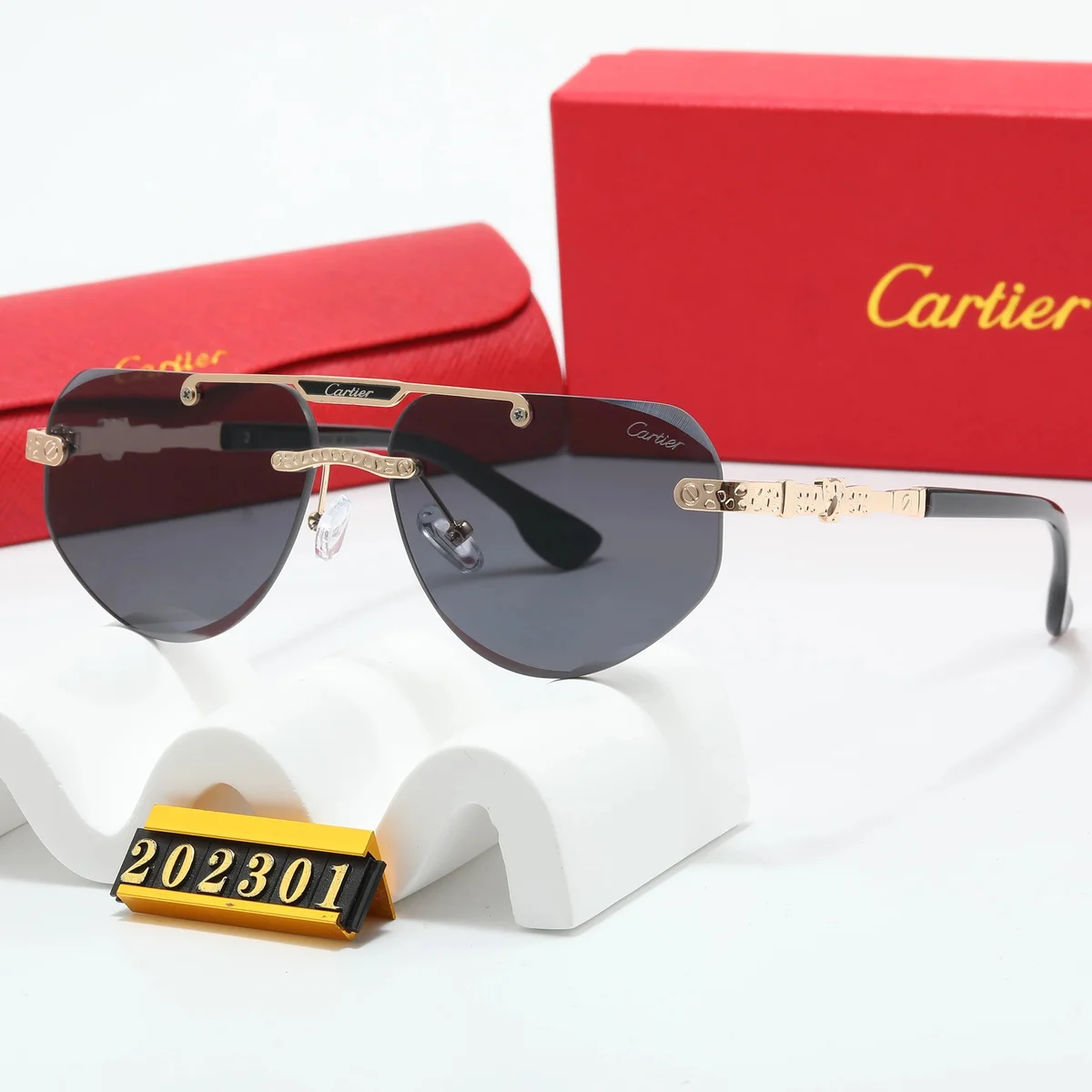 Cartier Cartier Soleil Blanc Polarized Sunglasses Black Gold Eyewear Black - 1