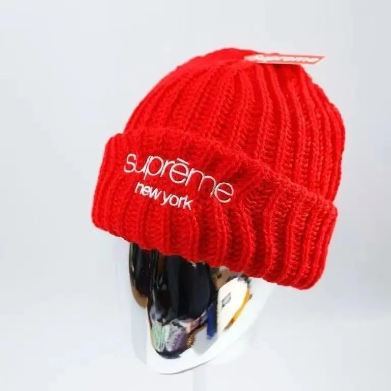 Supreme Supreme Red New York Beanie Red - 1
