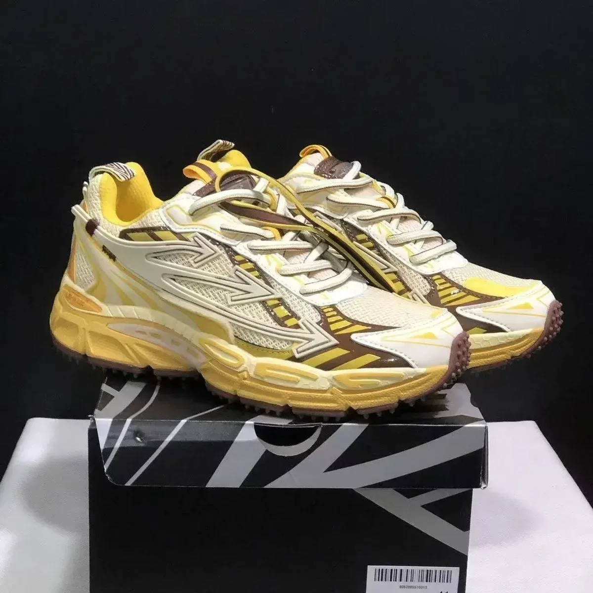 Maison Mihara Yasuhiro Maison Mihara Yasuhiro MMY Blakey Yellow Sneakers Yellow - 1
