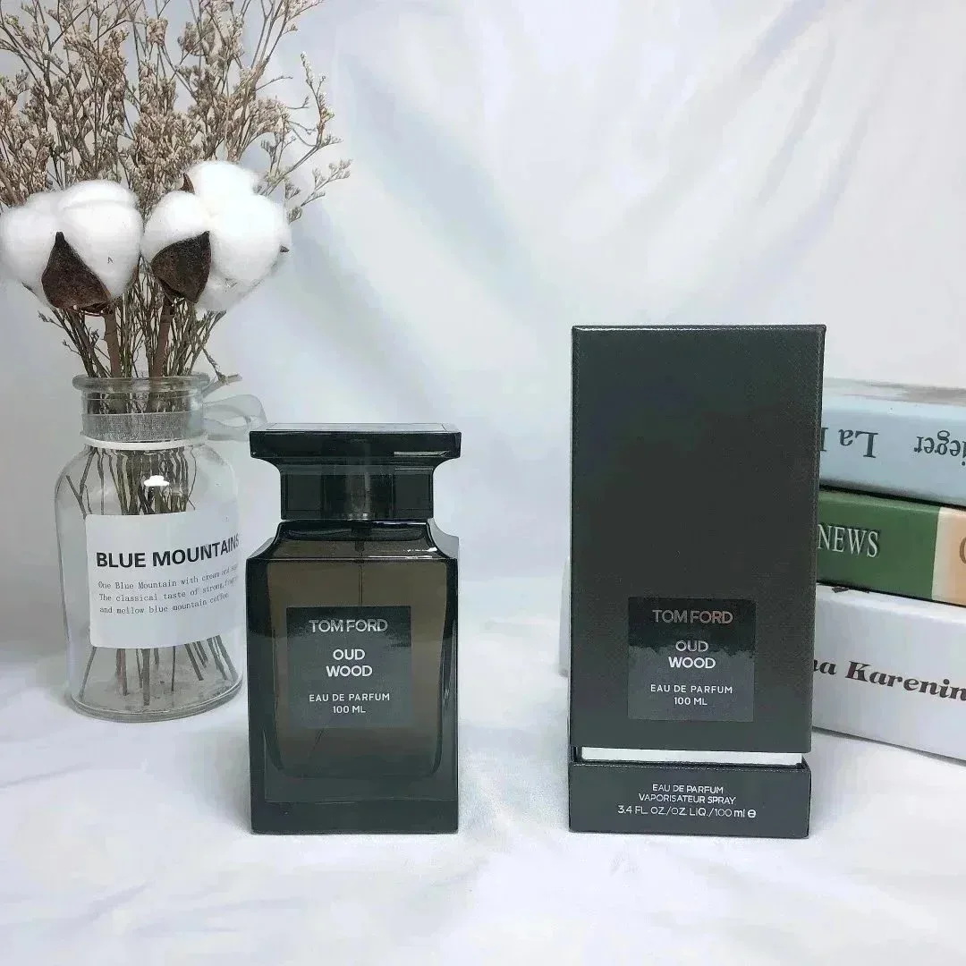Tom Ford Tom Ford Oud Wood Black Eau de Parfum Black