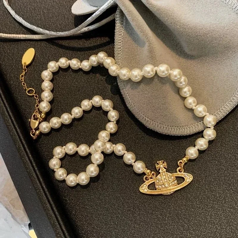 Vivienne Westwood Vivienne Westwood Orb Classic Gold Pearl Necklace Gold - 1