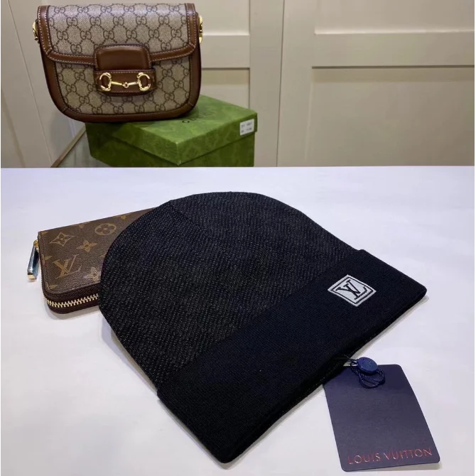 Louis Vuitton Louis Vuitton Monogram Black Beanie Black