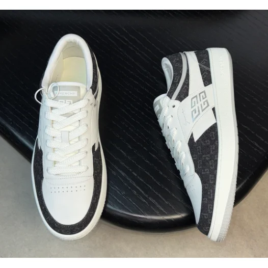 Givenchy Givenchy 4G Monogram Black/White Sneakers White