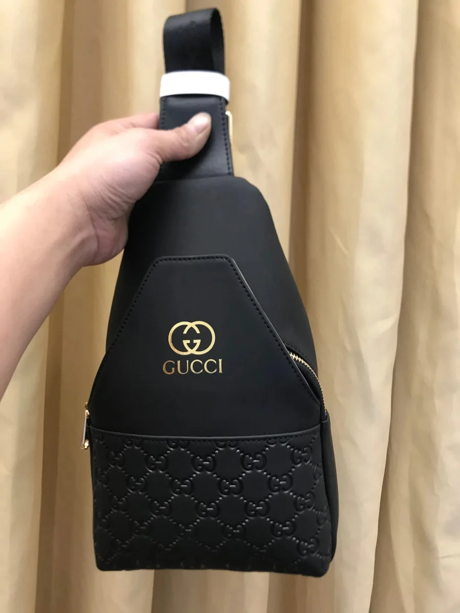 Gucci Gucci GG Supreme Black/Gold Shoulder Bag Black