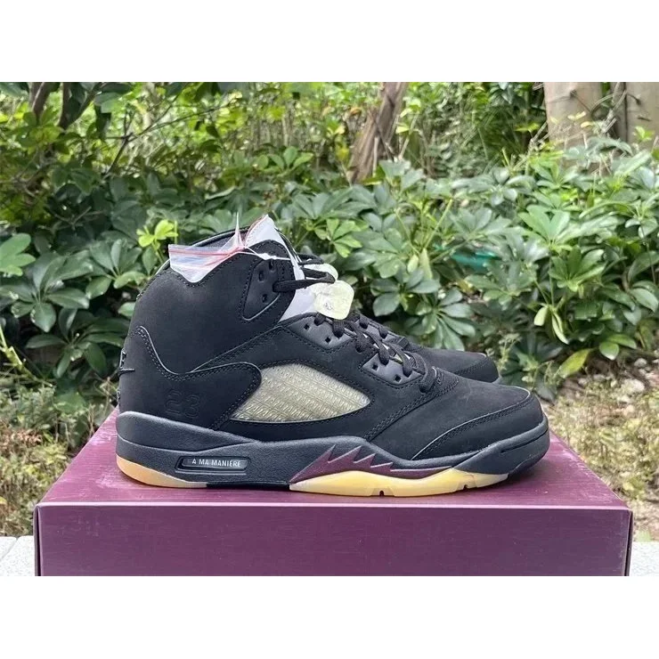 Jordan Jordan Air Jordan 11 Black/Metallic Silver/Gum Sneaker Black