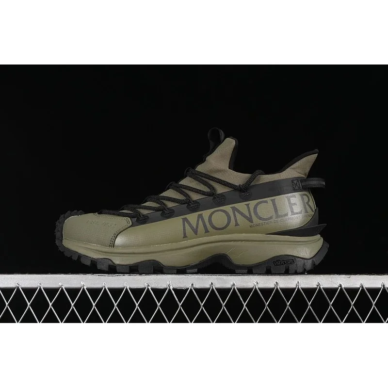 Moncler Moncler Beige/Black Chunky Sneaker Beige