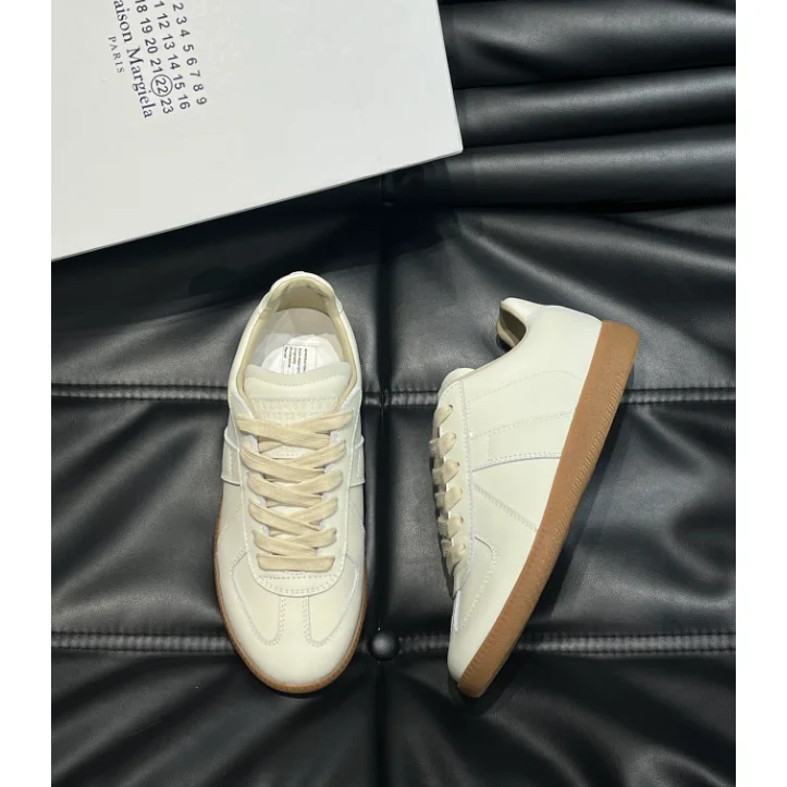 Maison Margiela Maison Margiela Replica Tabi White Leather Sneakers White - 1