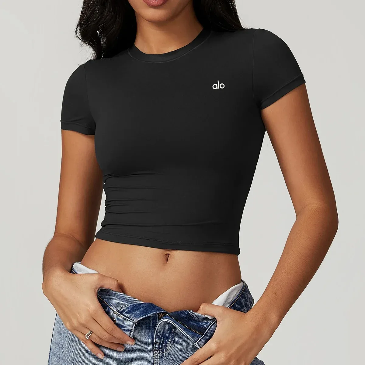 Alo Yoga Alo Advanced Fit Crop Top Advanced Black T-Shirt Black - 1
