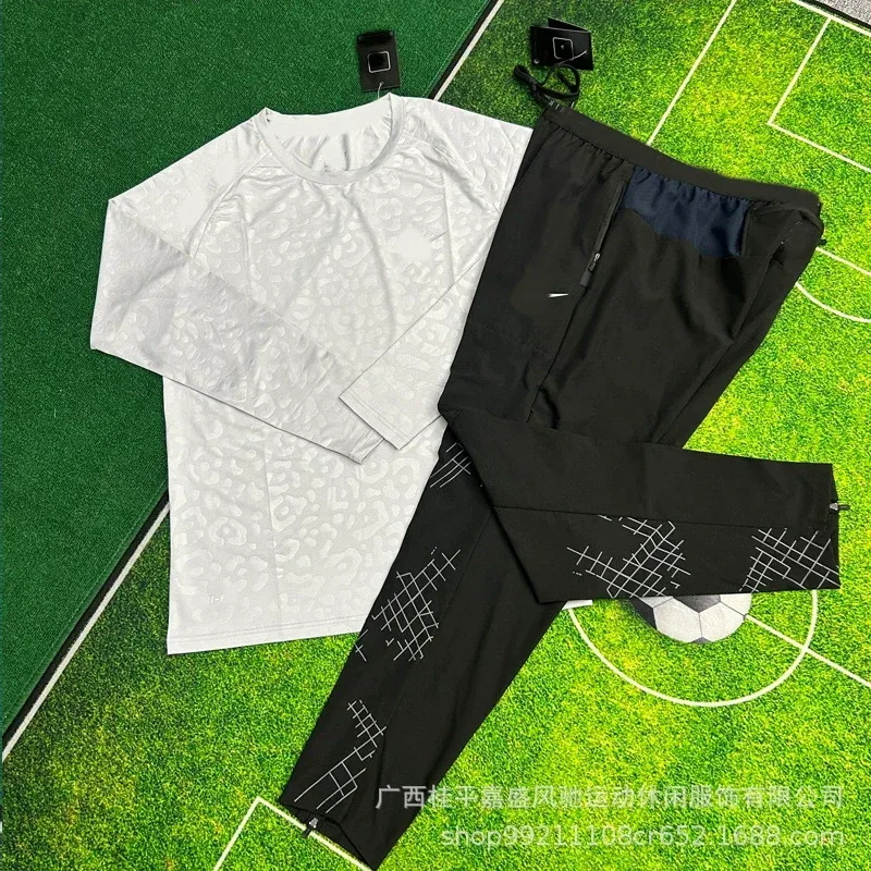 Nike Nike Air Max White/Black Set Soccer Tracksuit White - 1