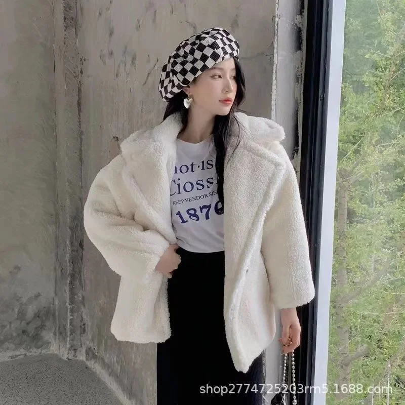 Other White Short Faux Fur Coat White - 1
