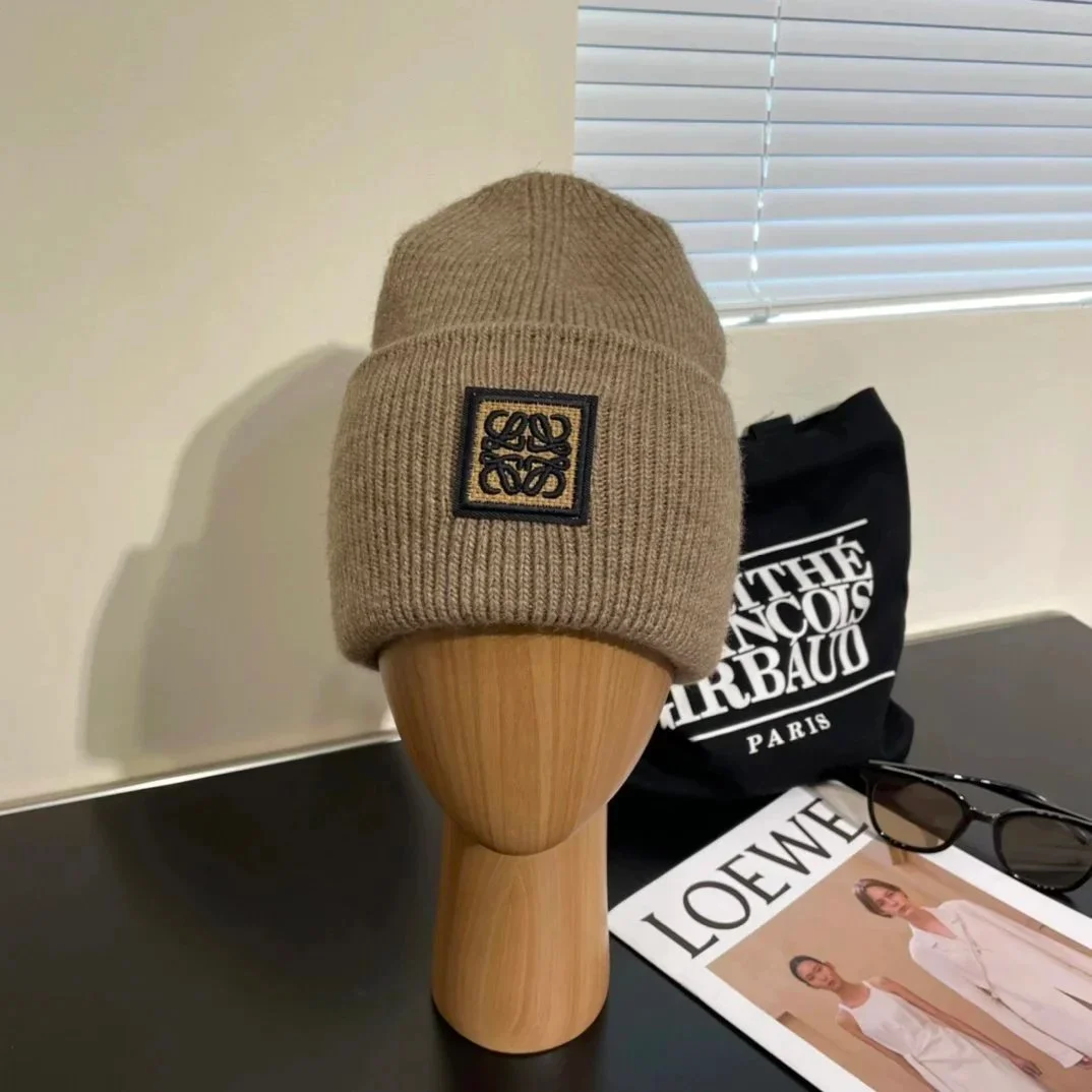 Loewe Loewe Anagram Beige Knit Beanie Beige